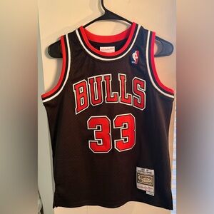 Authentic Scottie Pippen Mitchell Ness 97 98 Bulls Jersey Youth Medium 10/12